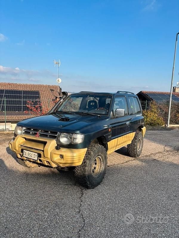Usata Mitsubishi Pajero 1998 Verde SUV