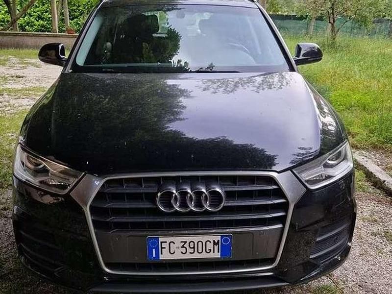 Nero Usata 2016 Audi Q3 Business SUV | 15.500 € (Buon prezzo) - Immagine 1/4