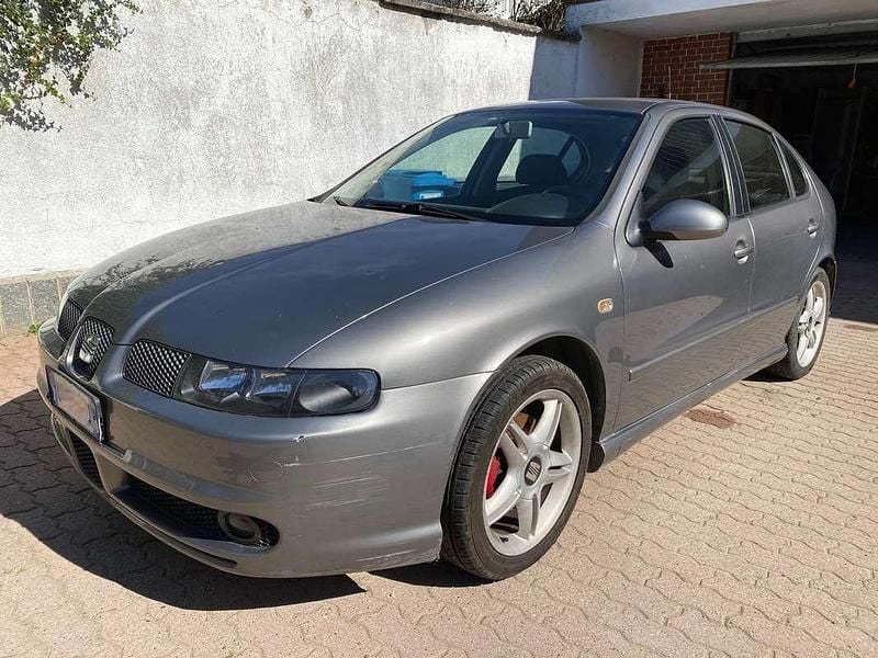 Grigio Usata 2005 Seat Leon Sport Tre volumi | 1900 € (Super prezzo) - Immagine 1/4