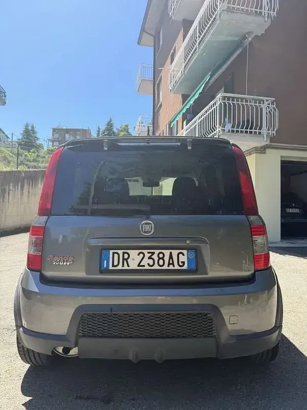 Usata Fiat Panda 101 CV (74 kW) 2007 Utilitaria
