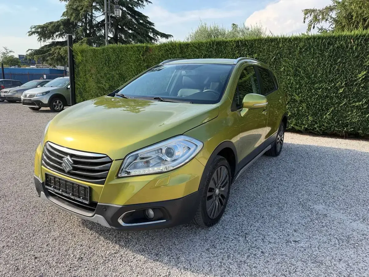 Usata Suzuki SX4 Comfort+ 120 CV (88 kW) 2013 Verde SUV