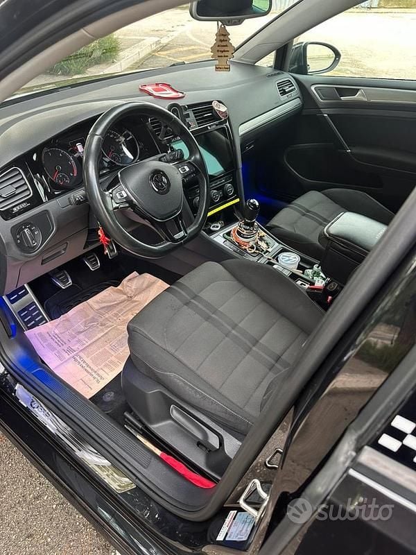 Usata VW Golf VII 110 CV (80 kW) 2014 Nero Berlina