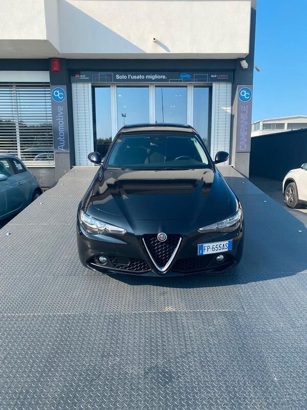 Usata Alfa Romeo Giulia Business 150 CV (110 kW) 2018 Nero vulcano met Berlina