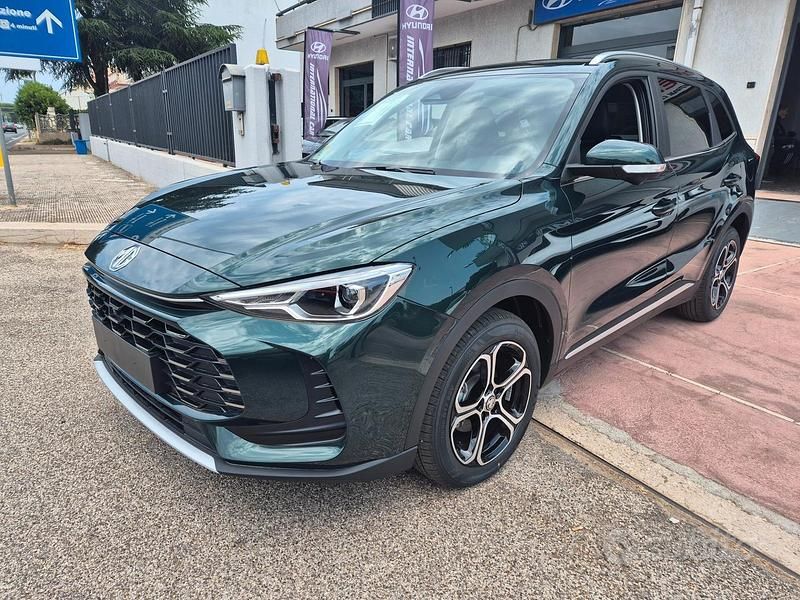 Bianco Nuova 2025 MG ZS Comfort Tre volumi | 17.500 € (Buon prezzo) - Immagine 1/4