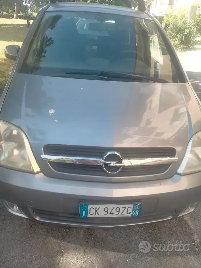 Usata Opel Meriva 90 CV (66 kW) 2004 Grigio Monovolume