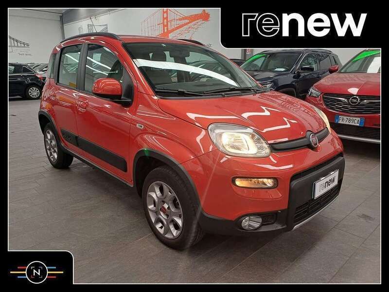 Rosso Usata 2015 Fiat Panda 4x4 Due volumi | 10.350 € (Ottimo prezzo) - Immagine 1/4