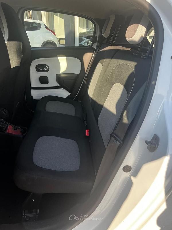 Usata Renault Twingo SE 69 CV (50 kW) 2018 Bianco Utilitaria