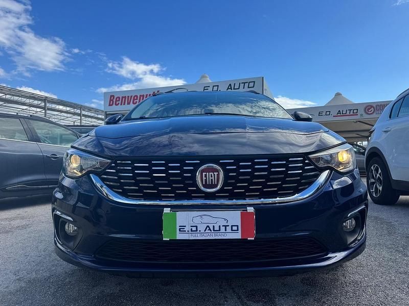 Usata Fiat Tipo Lounge 120 CV (88 kW) 2017 Blu Station wagon