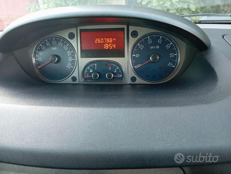 Usata Lancia Musa 95 CV (69 kW) 2015 Nero Monovolume