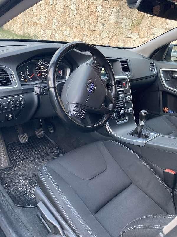 Usata Volvo V60 Momentum 114 CV (83 kW) 2013 Station wagon