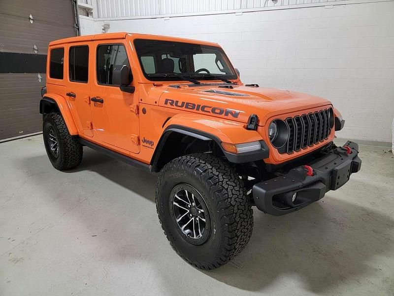 Nero Usata 2024 Jeep Wrangler Rubicon SUV | 67.000 € - Immagine 1/4
