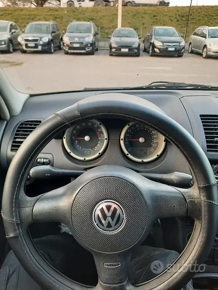 Gebraucht VW Polo Comfortline 75 PS (55 kW) 2000 Grün Limousine