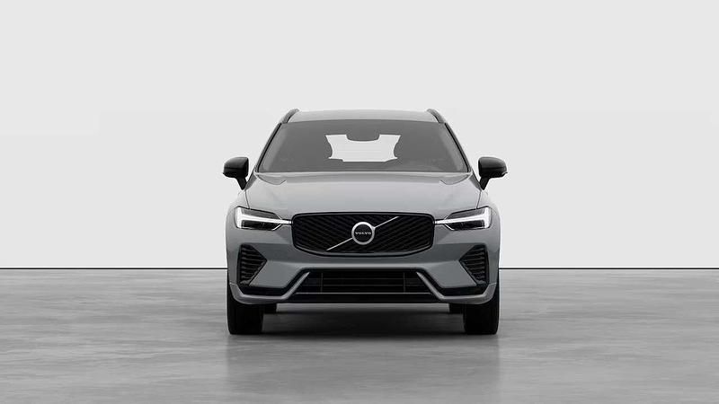 Nuova Volvo XC60 Plus 349 CV (256 kW) 2025 Grigio SUV