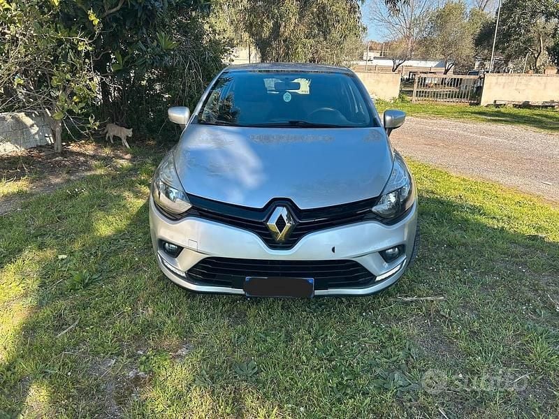 Usata Renault Clio IV 75 CV (55 kW) 2017 Grigio Utilitaria