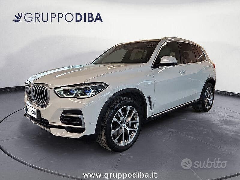 Begagnad BMW X5 Efficient Dynamics 286 HK (210 kW) 2022 Vit SUV