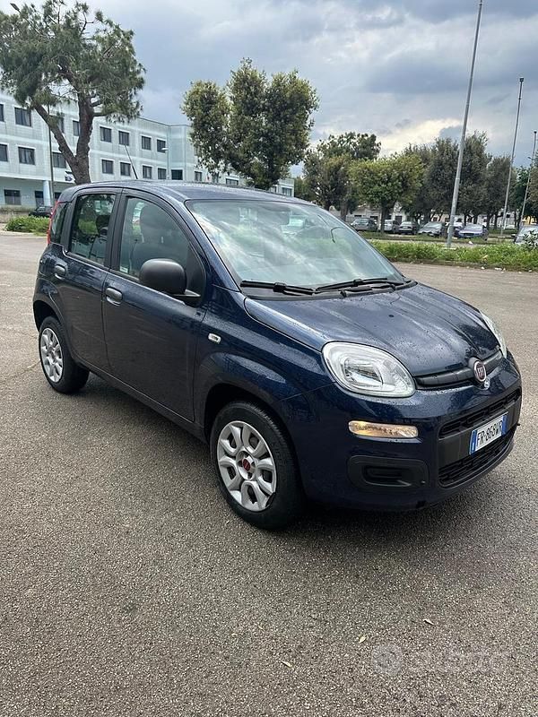 Usata Fiat Panda Easy 80 CV (58 kW) 2018 Blu Berlina
