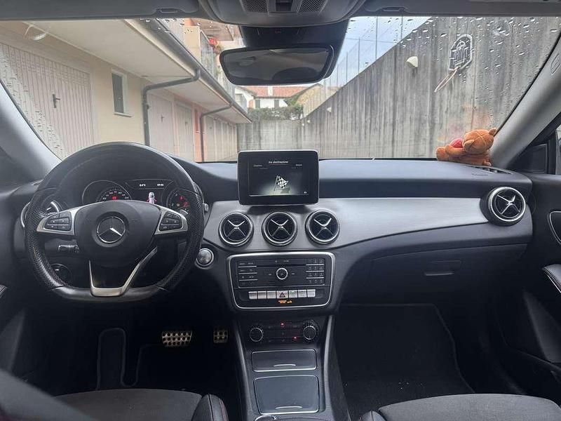 Usata Mercedes CLA200 Shooting Brake Premium 136 CV (100 kW) 2018 Station wagon