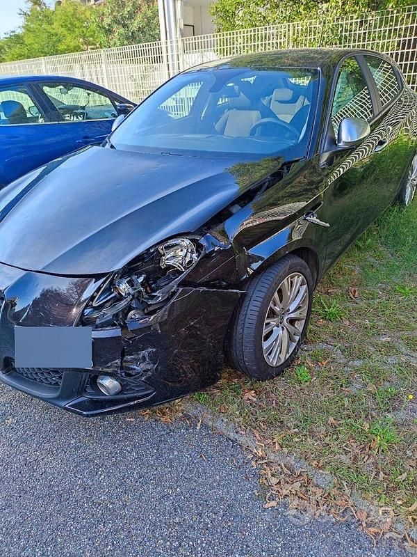 Usata Alfa Romeo Giulietta 120 CV (88 kW) 2017 Nero Utilitaria