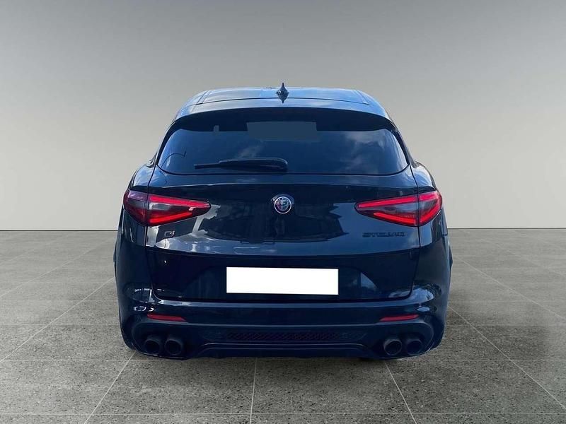 Usata Alfa Romeo Stelvio Quadrifoglio 510 CV (375 kW) 2018 Nero SUV