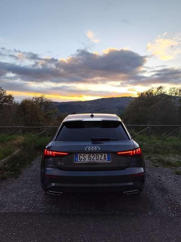 Usata Audi A3 S-Line 116 CV (85 kW) 2021 Grigio Berlina