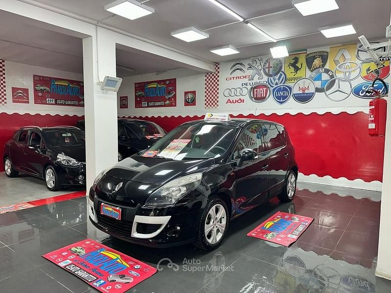 Usata Renault Scénic III Luxe 110 CV (80 kW) 2011 Nero Monovolume