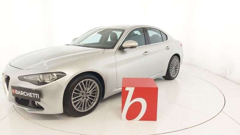 Argento Usata 2018 Alfa Romeo Giulia Super Tre volumi | 22.900 € (Buon prezzo) - Immagine 1/4