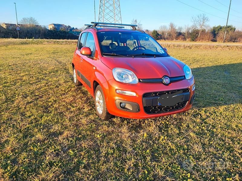 Usata Fiat Panda Easy 69 CV (50 kW) 2015 Rosso Utilitaria
