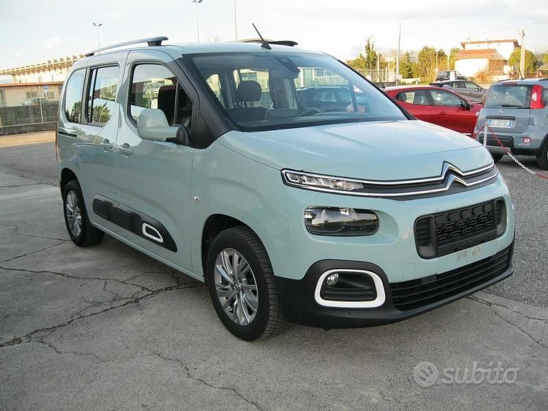 Usata Citroën Berlingo Shine 130 CV (95 kW) 2019 Blu Monovolume