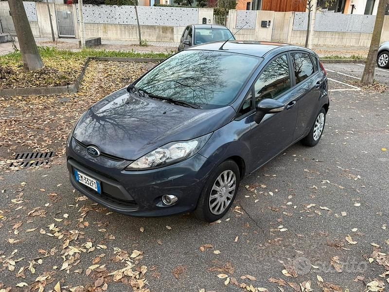 Usata Ford Fiesta 75 CV (55 kW) 2012 Utilitaria