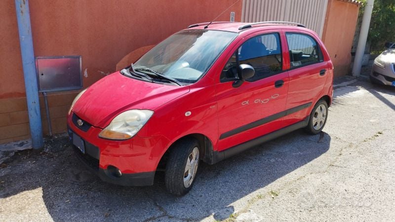 Rosso Usata 2010 Chevrolet Matiz SE Due volumi | 1900 € (Ottimo prezzo) - Immagine 1/4