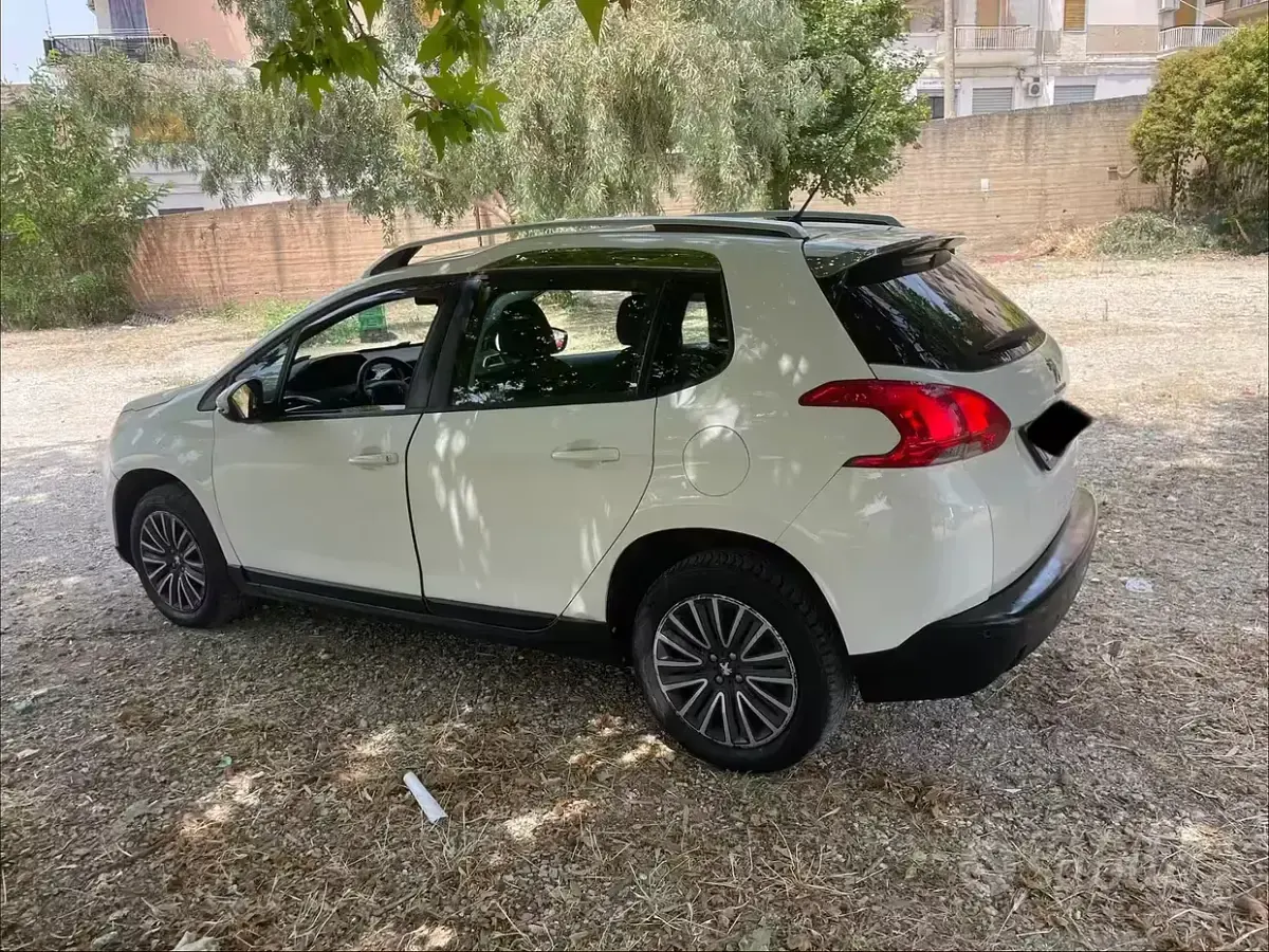 Usata Peugeot 2008 S 99 CV (72 kW) 2015 Bianco SUV