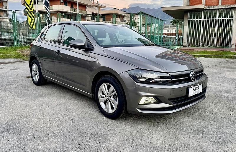Usata VW Polo Comfortline 80 CV (58 kW) 2019 Grigio Berlina
