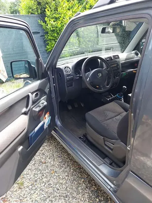 Usata Suzuki Jimny 86 CV (63 kW) 2008 SUV