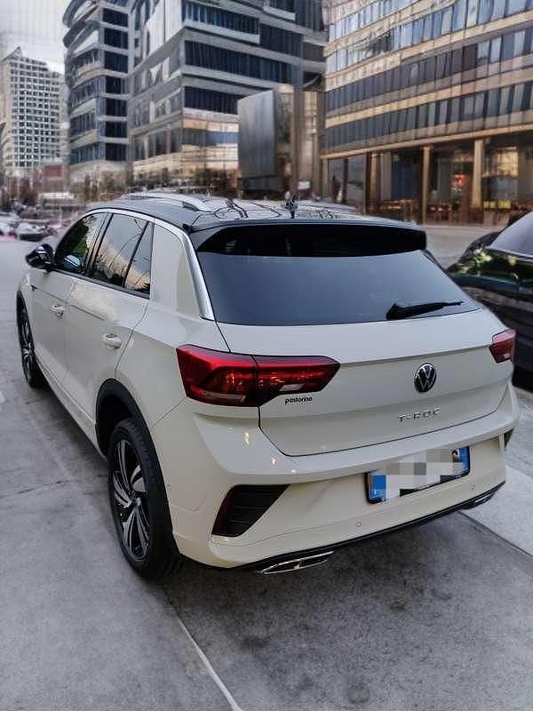 Usata VW T-Roc R-line 150 CV (110 kW) 2022 Beige SUV