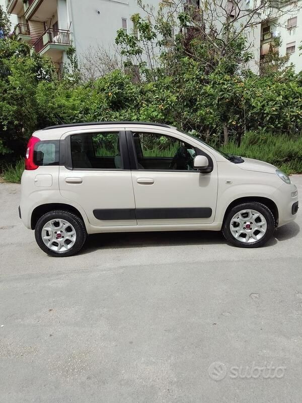 Usata Fiat Panda 70 CV (51 kW) 2015 Bianco Utilitaria