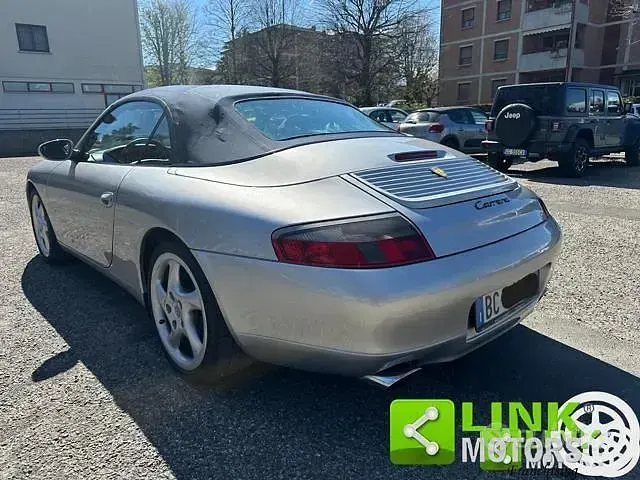 Usata Porsche 996 300 CV (220 kW) 1999 Grigio Cabrio