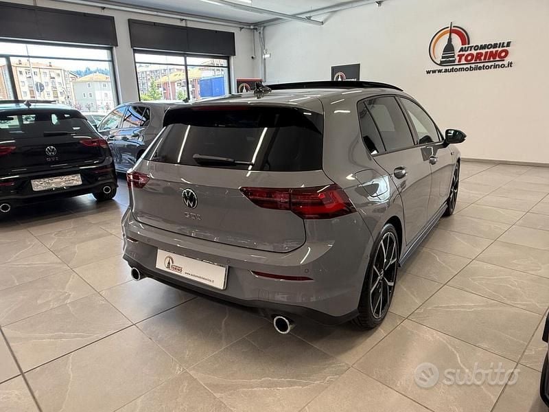 Usata VW Golf VIII GTI 245 CV (180 kW) 2024 Grigio Berlina