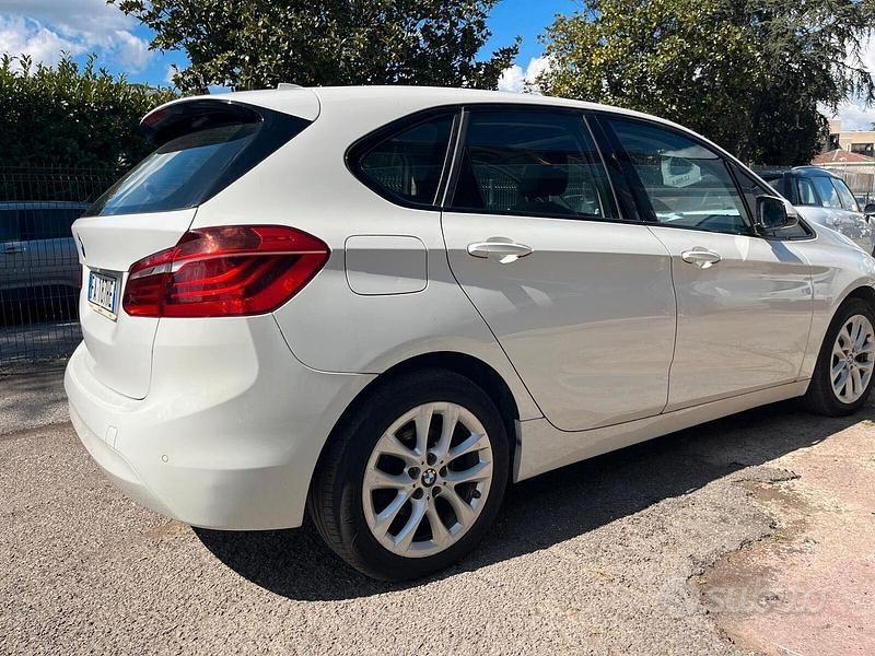 Usata BMW 218 Advantage 150 CV (110 kW) 2015 Bianco Station wagon