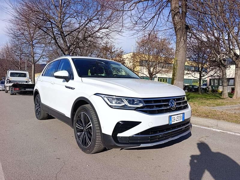 Usata VW Tiguan Advance 150 CV (110 kW) 2022 Bianco SUV