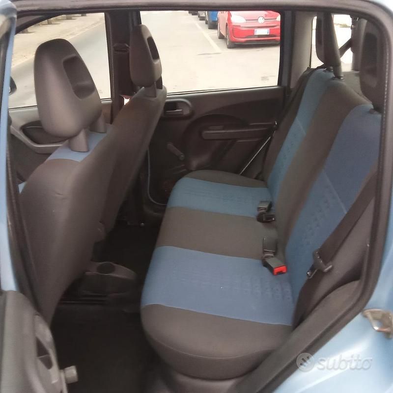 Usata Fiat Panda 69 CV (50 kW) 2012 Blu Utilitaria