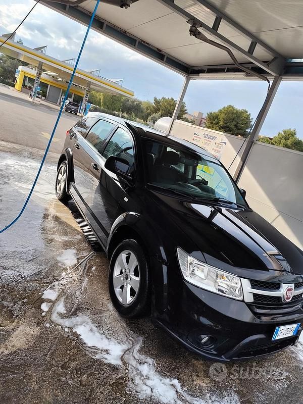 Usata Fiat Freemont 140 CV (102 kW) 2012 Nero SUV