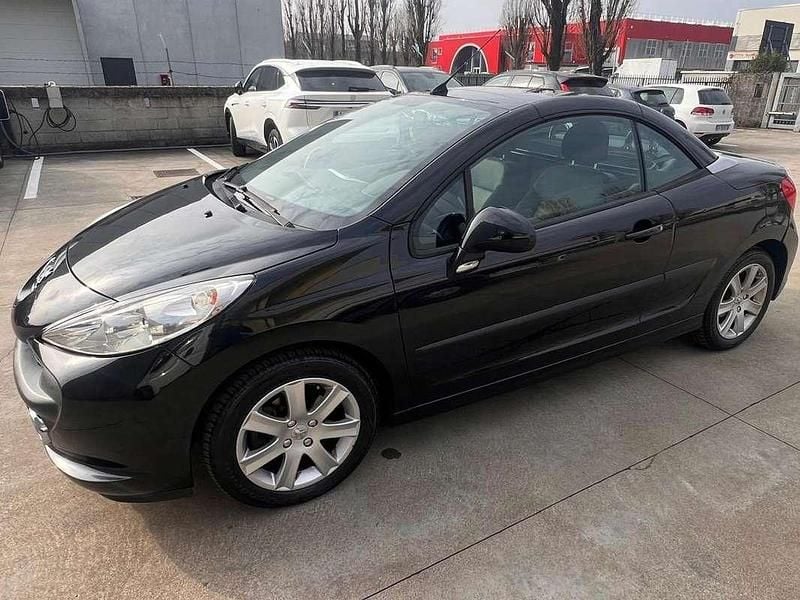 Usata Peugeot 207 CC 120 CV (88 kW) 2007 Nero Cabrio