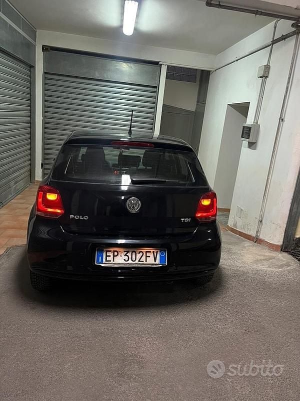 Usata VW Polo 90 CV (66 kW) 2012 Nero Utilitaria