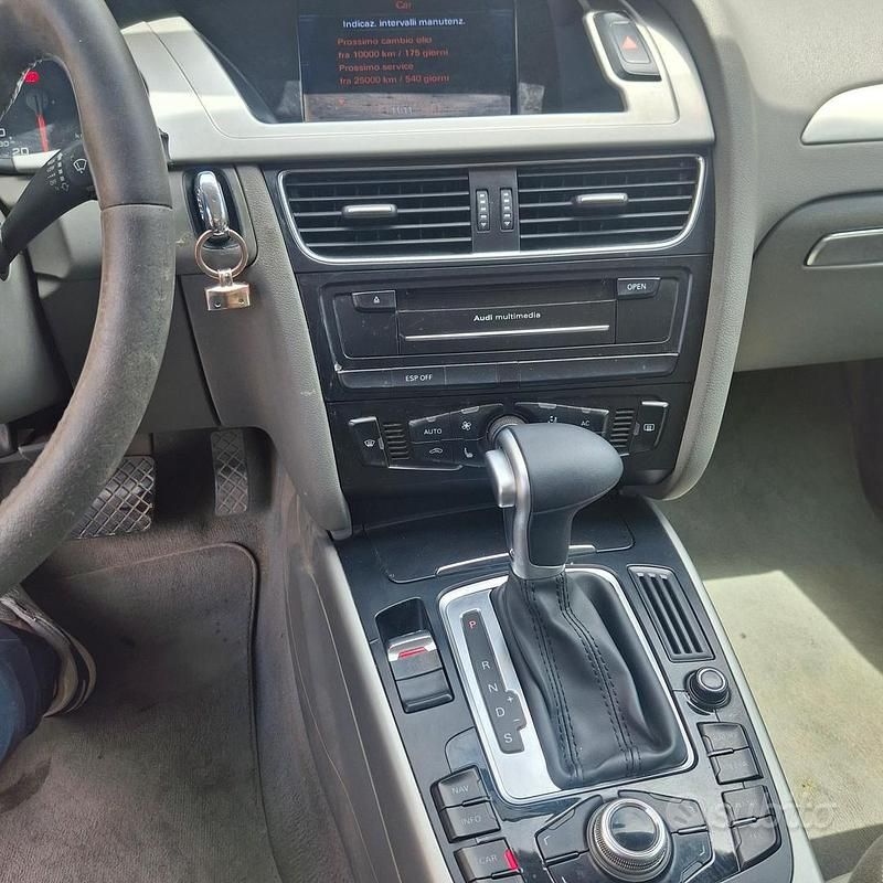 Usata Audi A4 143 CV (105 kW) 2010 Nero Station wagon