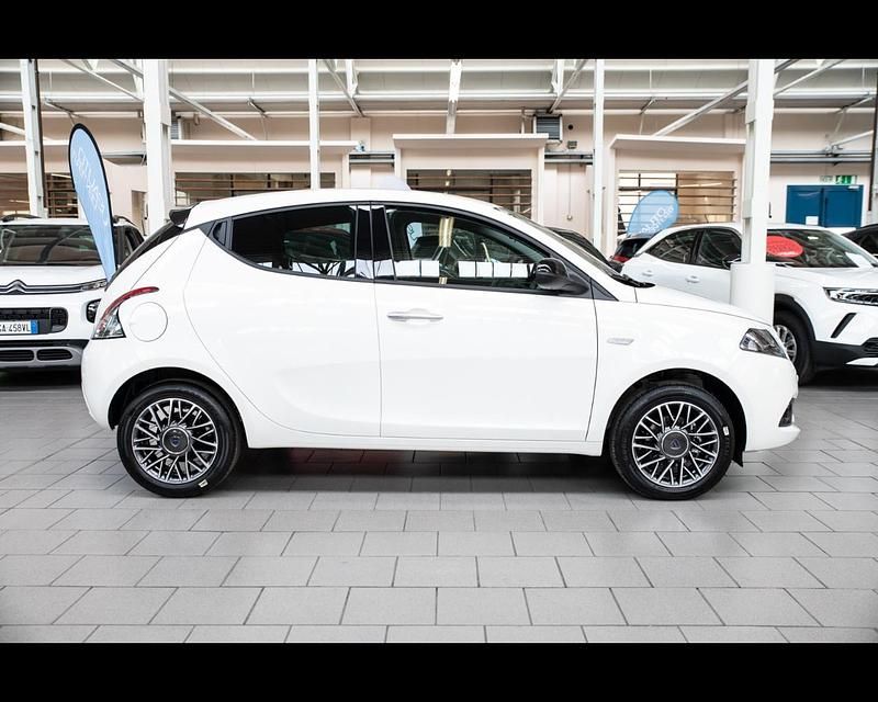 Usata Lancia Ypsilon 2024 Utilitaria