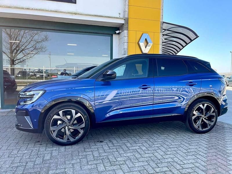 Usata Renault Austral Techno Esprit Alpine 158 CV (116 kW) 2024 Blu iron / tetto nero etoilè SUV