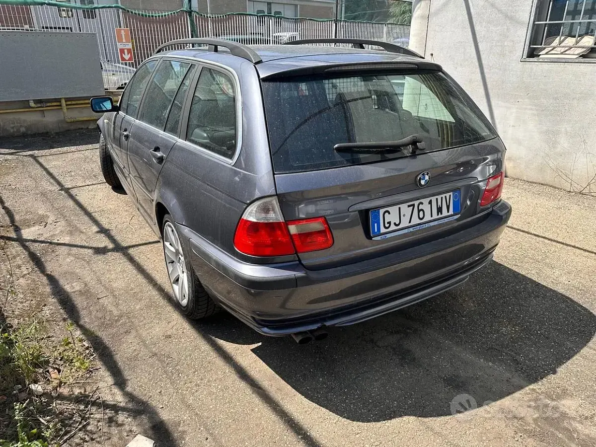 Usata BMW 330 M Sport 231 CV (169 kW) 2002 Grigio Station wagon