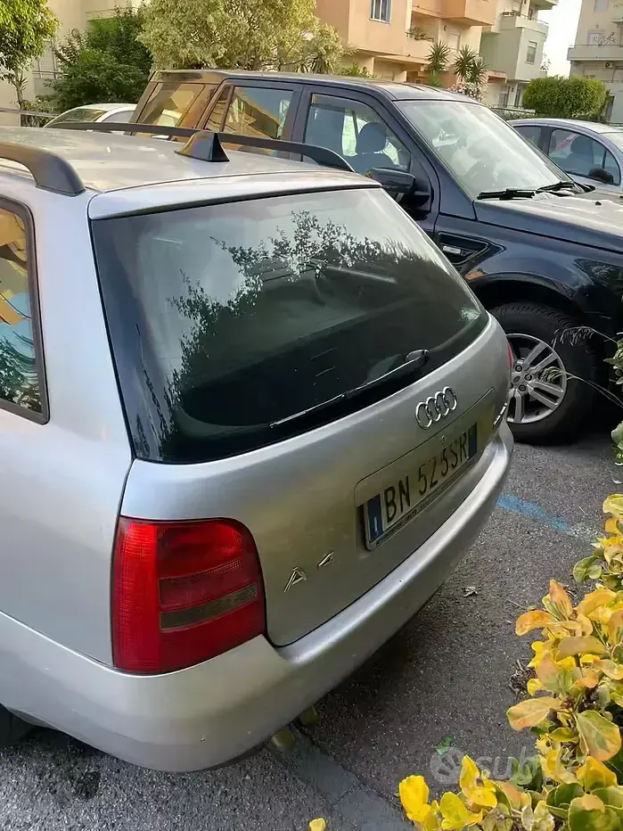 Usata Audi A4 116 CV (85 kW) 2000 Grigio Station wagon