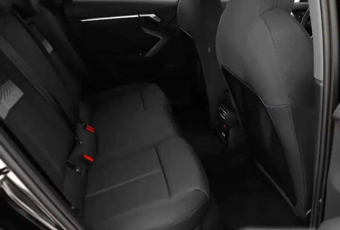 Usata Audi A3 Ambiente 116 CV (85 kW) 2025 Nero Berlina