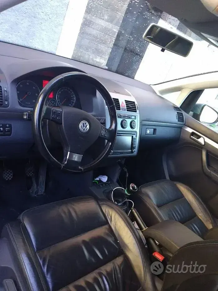 Usata VW Caddy 140 CV (102 kW) 2009 Grigio Monovolume